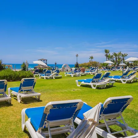 Apartamento Cubo's Atico Cabopino Port & Parking Marbella