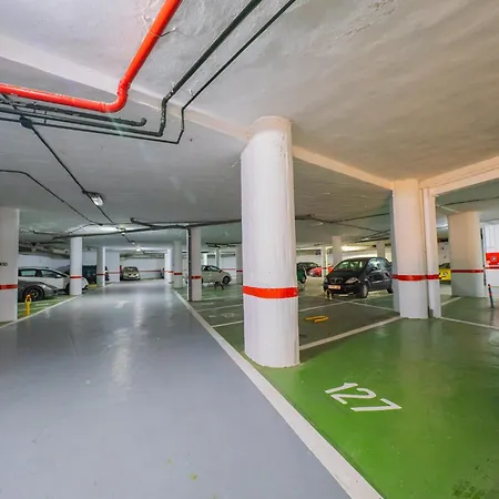 Cubo's Atico Cabopino Port & Parking Apartment Marbella