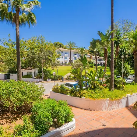 Apartment Cubo's Atico Cabopino Port & Parking Marbella