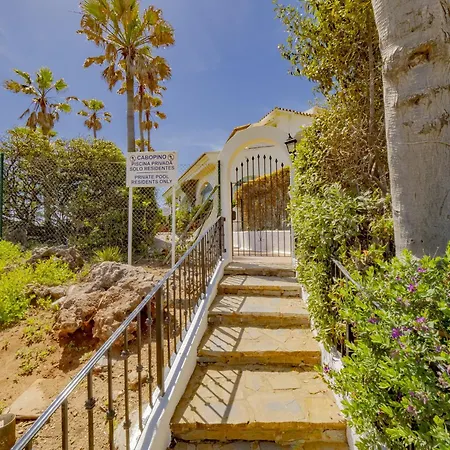 Cubo's Atico Cabopino Port & Parking Apartamento Marbella