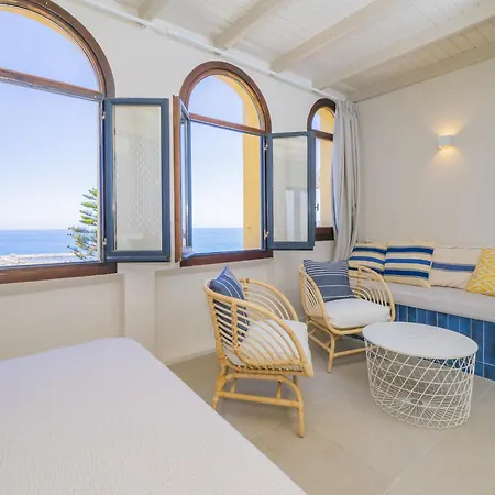 Apartamento Cubo's Atico Cabopino Port & Parking