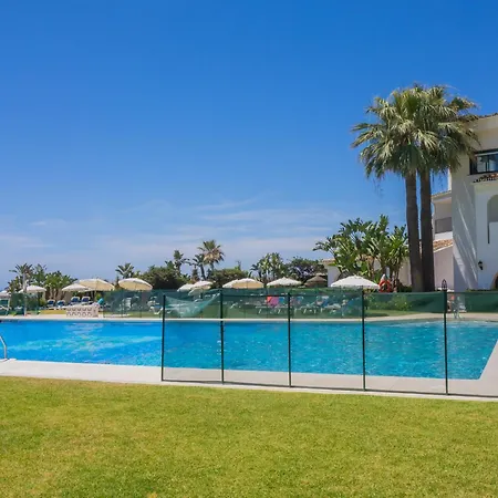Apartment Cubo's Atico Cabopino Port & Parking Marbella