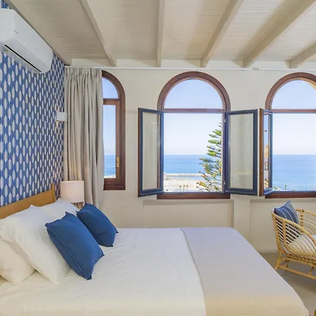 Apartment Cubo's Atico Cabopino Port & Parking *